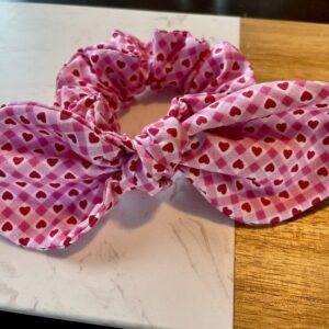 heart scrunchie with tails